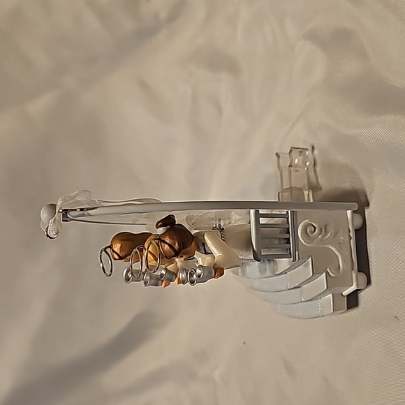 Hallmark Keepsake Angels We Have Heard - Picture 4 of 6